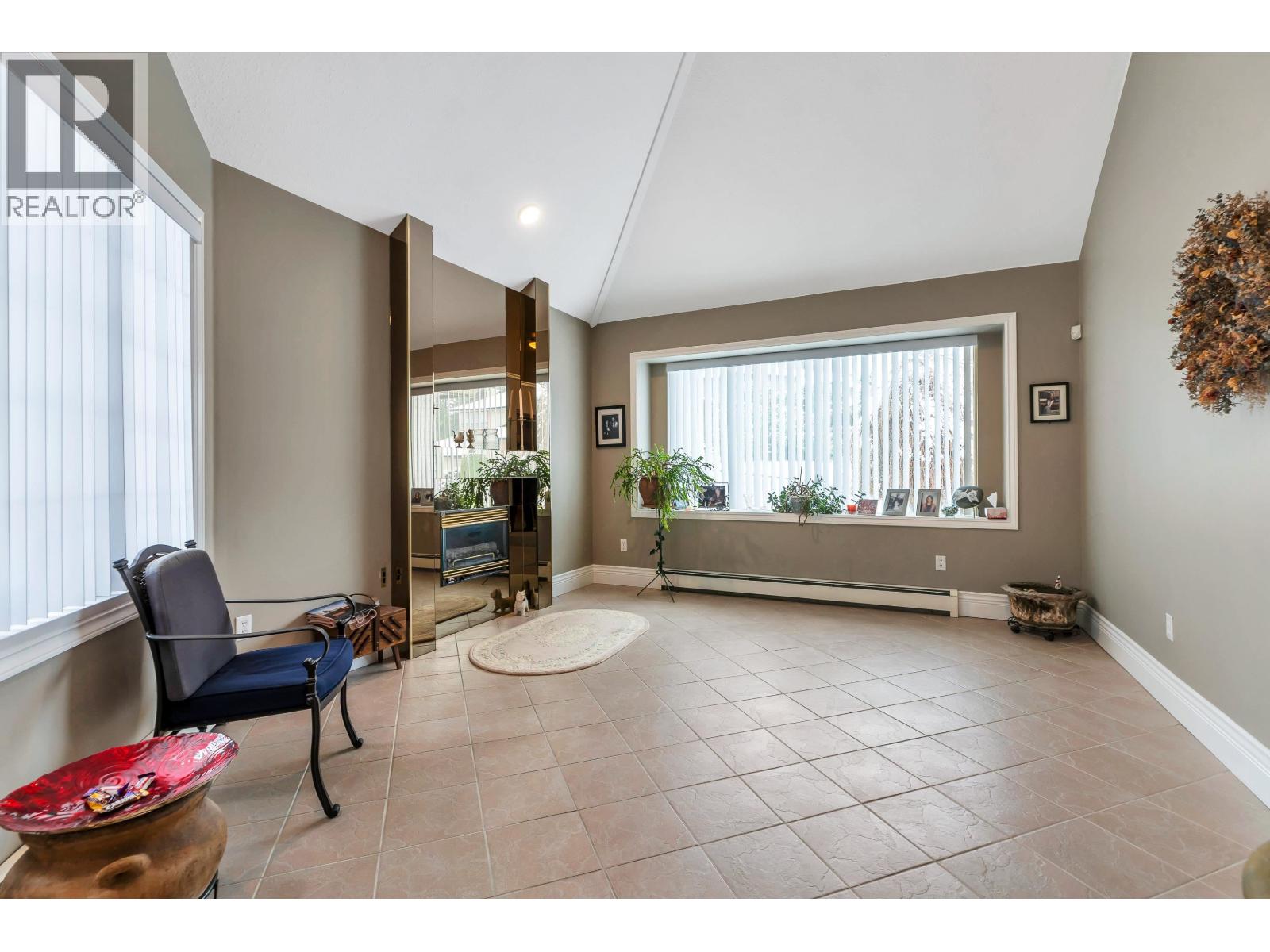 1372 Oxford Street, Coquitlam, British Columbia  V3P 1A2 - Photo 5 - R3142365