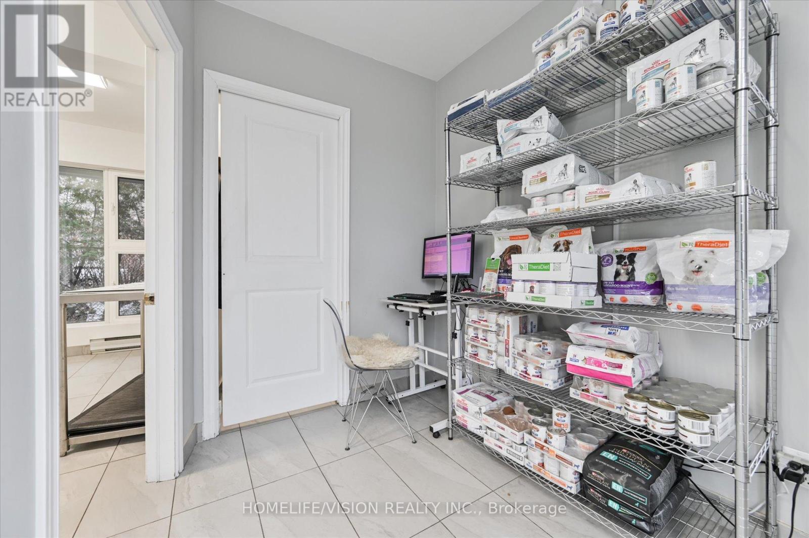 400 Summerhill Avenue, Toronto, Ontario  M4W 2E4 - Photo 18 - C13529070