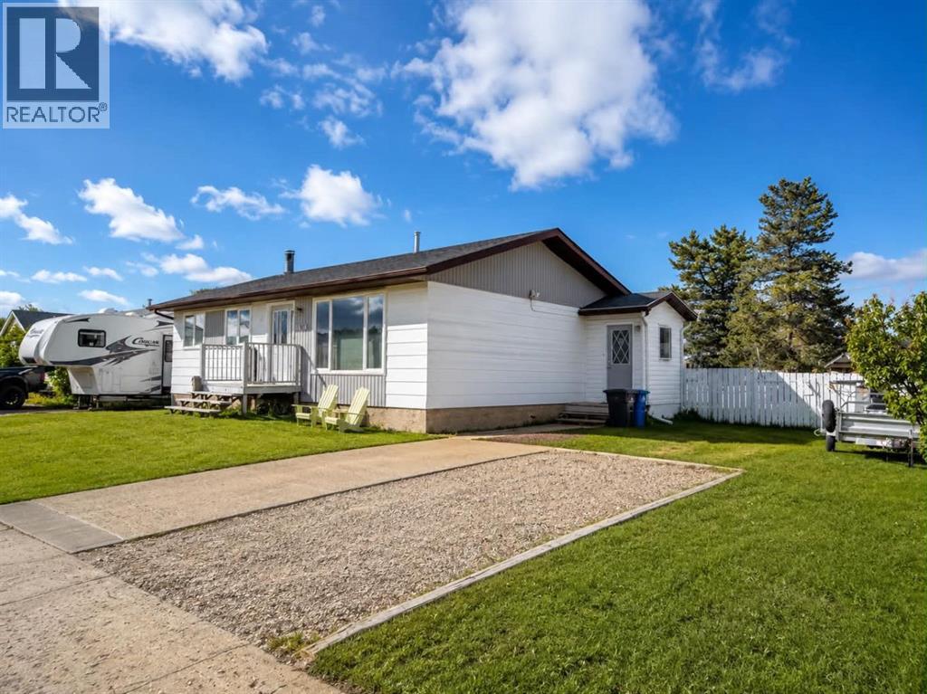 11307 Leonard Street, Grande Cache