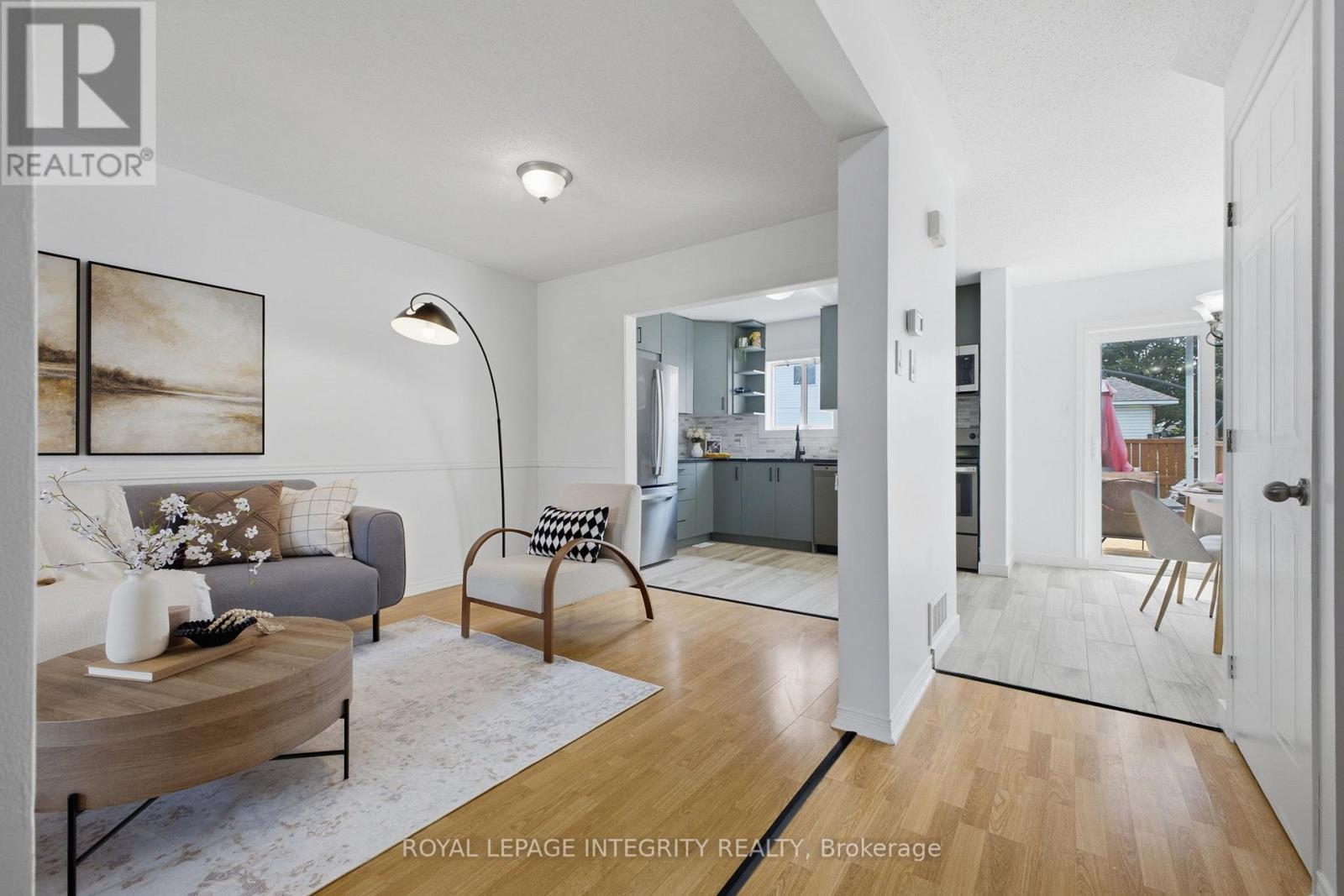 2002 PETITE LANE, Ottawa