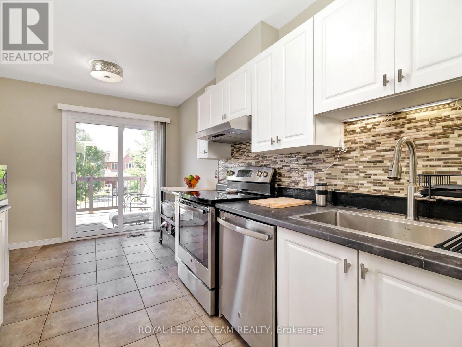 53 Thornbury Crescent, Ottawa, Ontario  K2G 6C5 - Photo 12 - X13529898