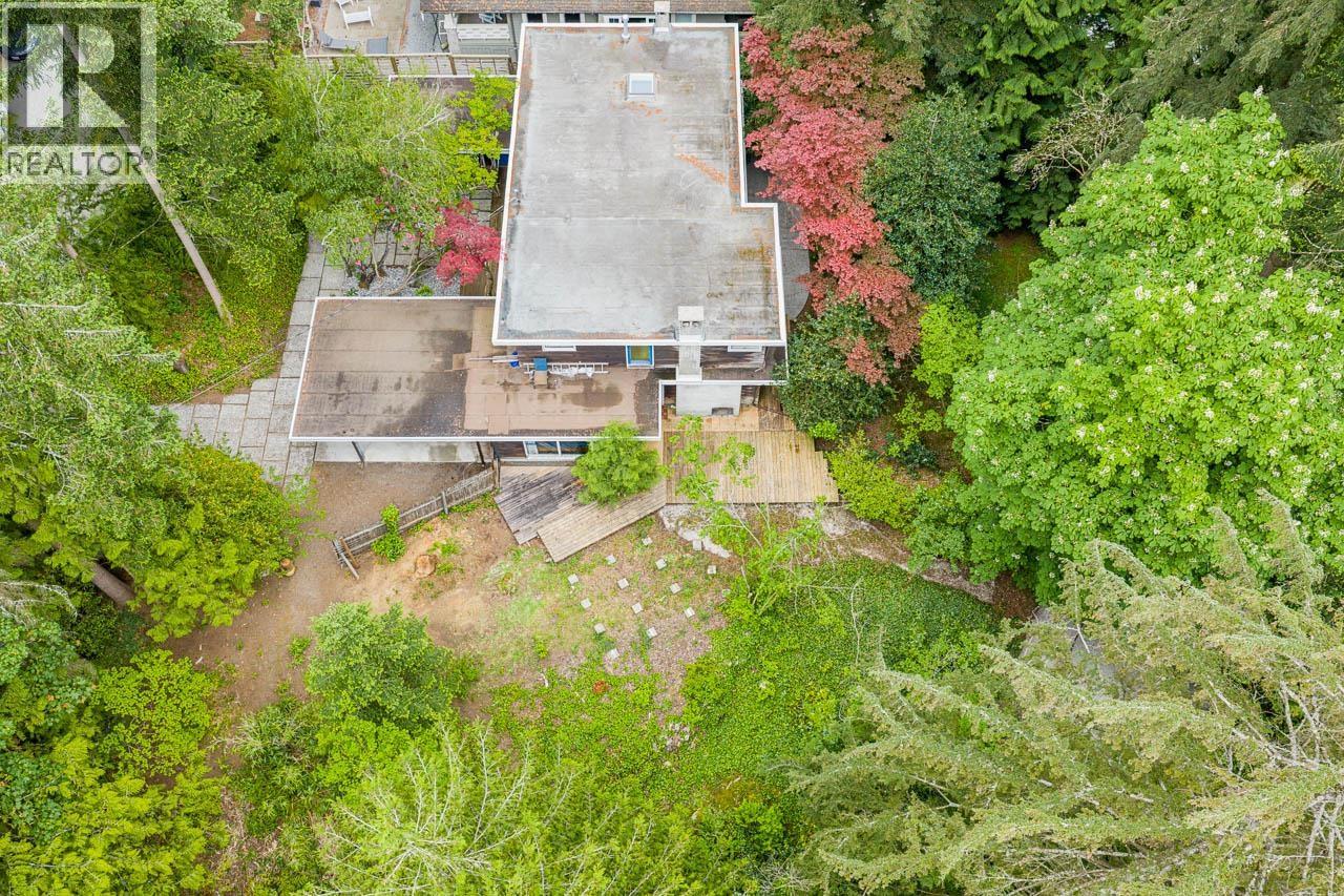 173 W Osborne Road, North Vancouver, British Columbia  V7N 2P9 - Photo 2 - R3126775