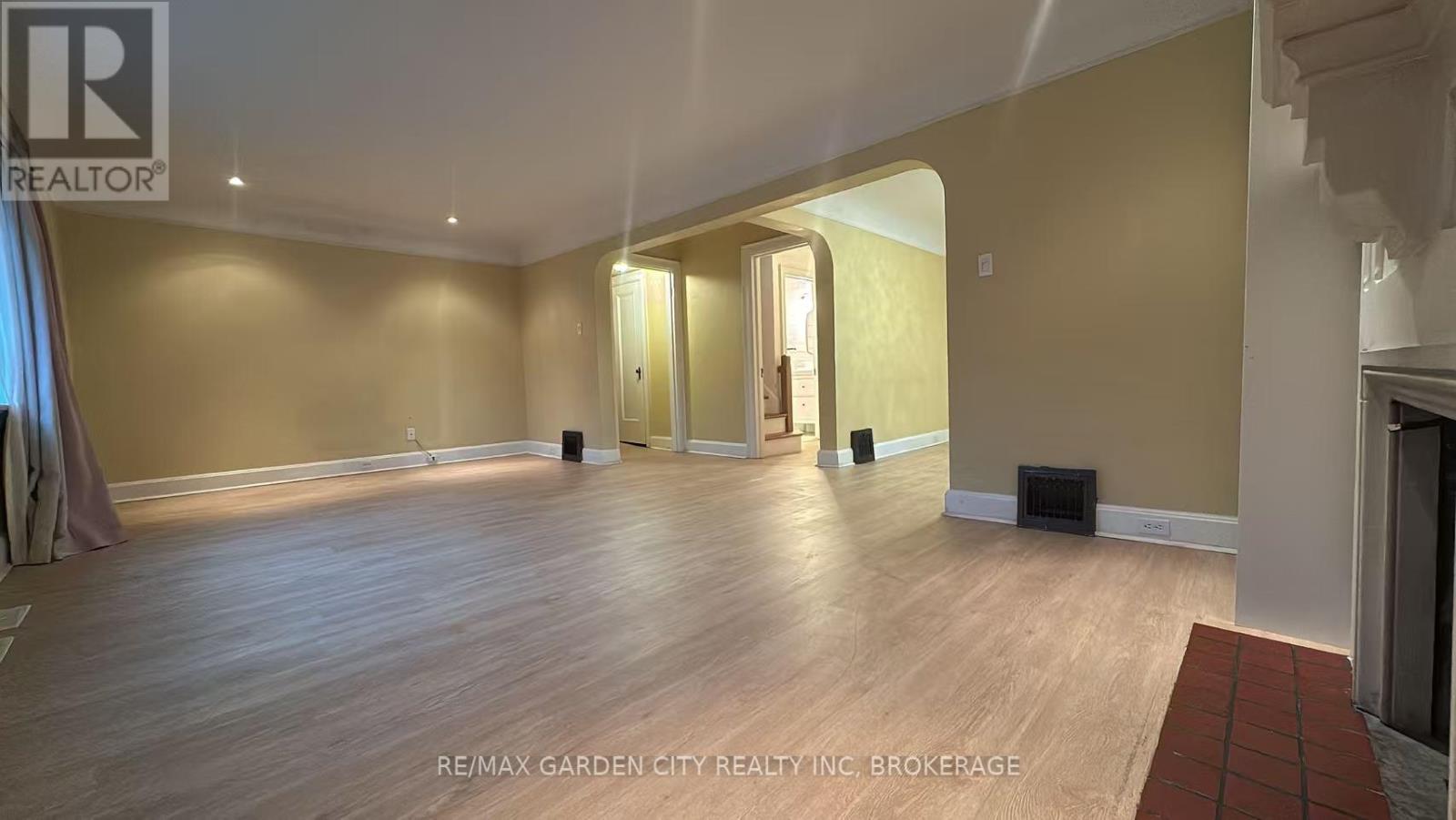 56 South Drive, St. Catharines (Old Glenridge), Ontario  L2R 4V2 - Photo 10 - X13529910
