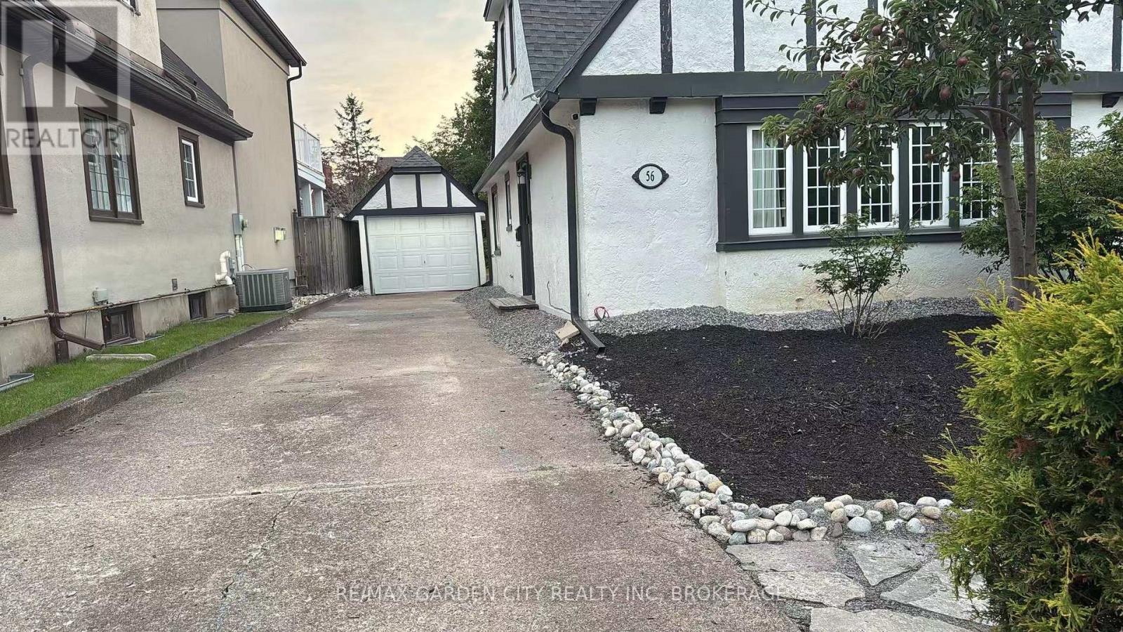 56 South Drive, St. Catharines (Old Glenridge), Ontario  L2R 4V2 - Photo 2 - X13529910