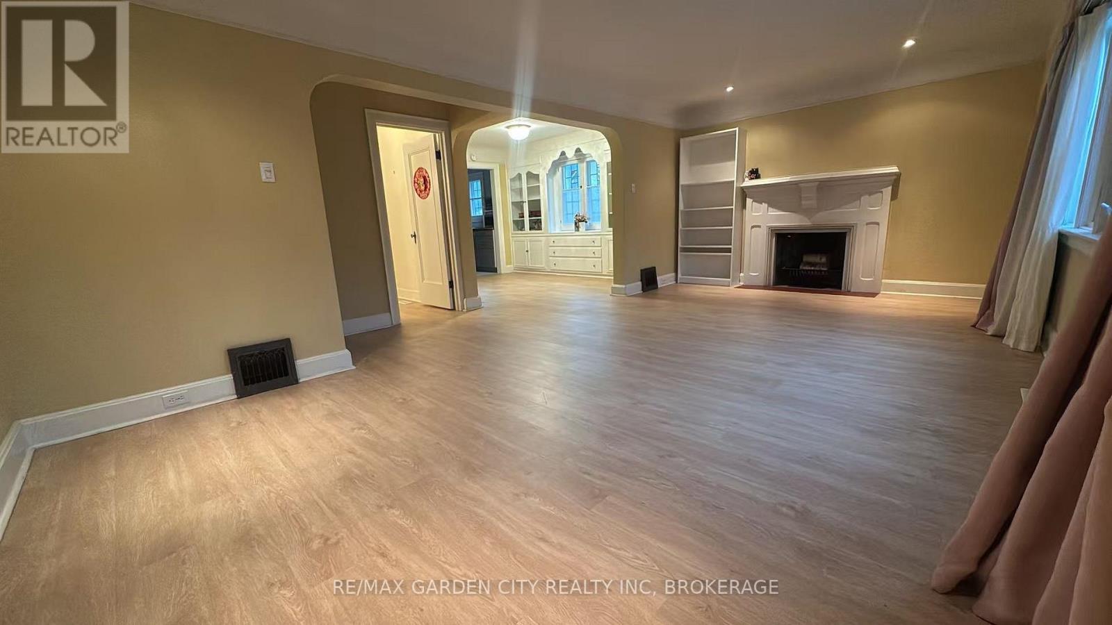 56 South Drive, St. Catharines (Old Glenridge), Ontario  L2R 4V2 - Photo 9 - X13529910