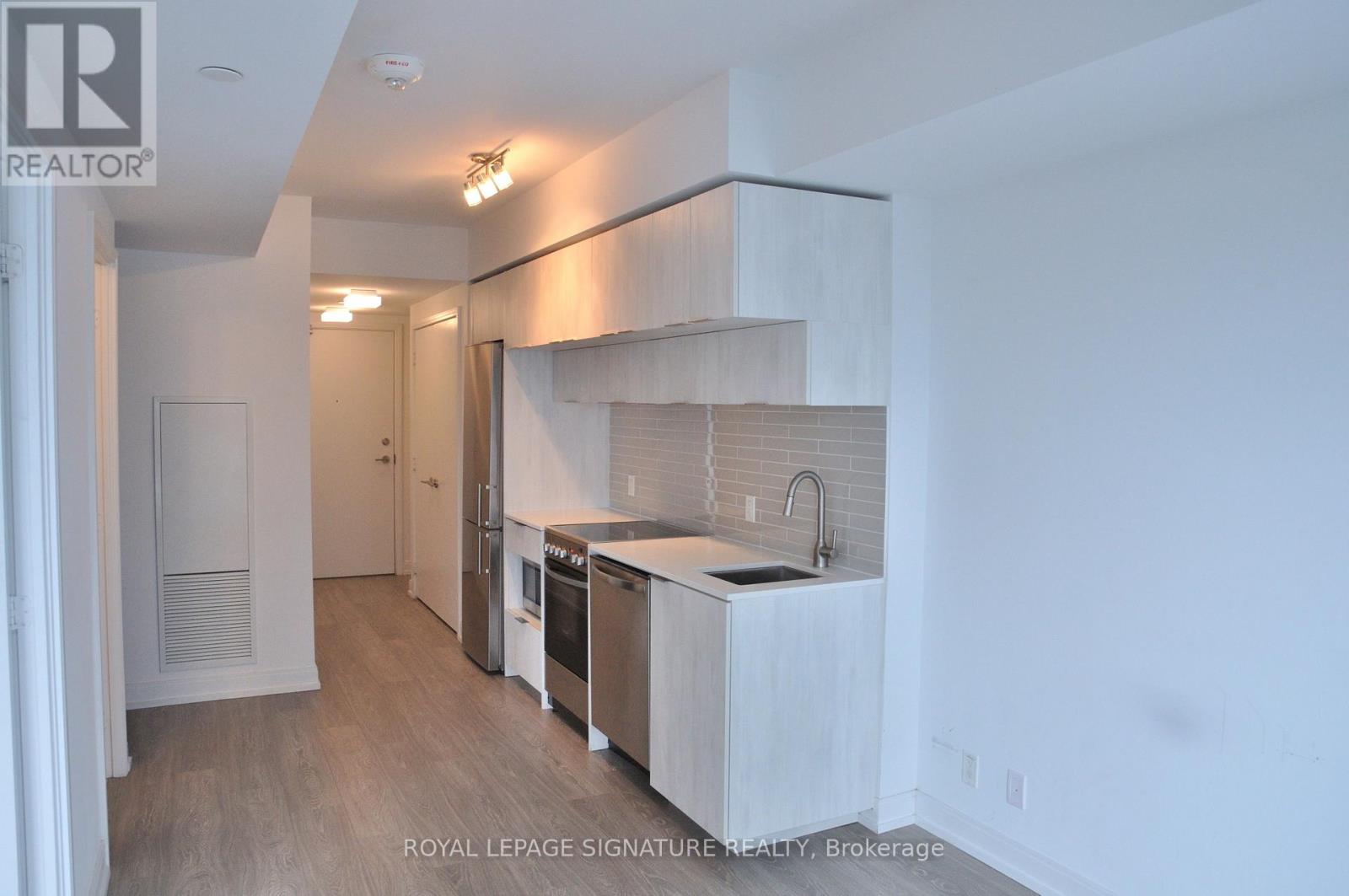 2615 - 181 Dundas Street E, Toronto, Ontario  M5A 0N5 - Photo 2 - C13529900