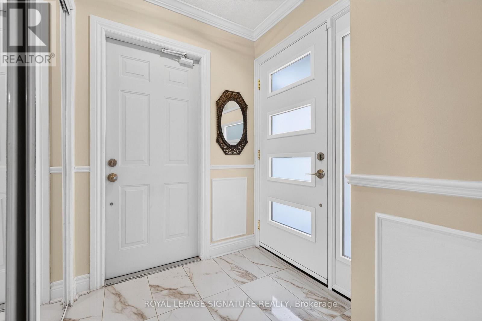 1642 Pepperwood Gate, Pickering, Ontario  L1X 2K1 - Photo 6 - E13529858