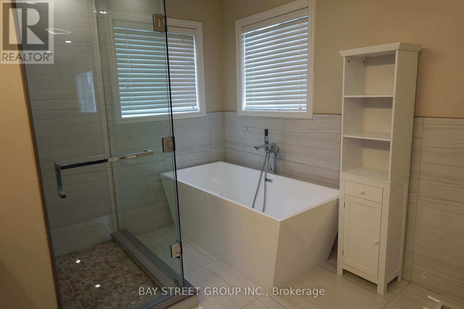36 Vipond Road, Whitby (Brooklin), Ontario  L1M 2P2 - Photo 12 - E13529920