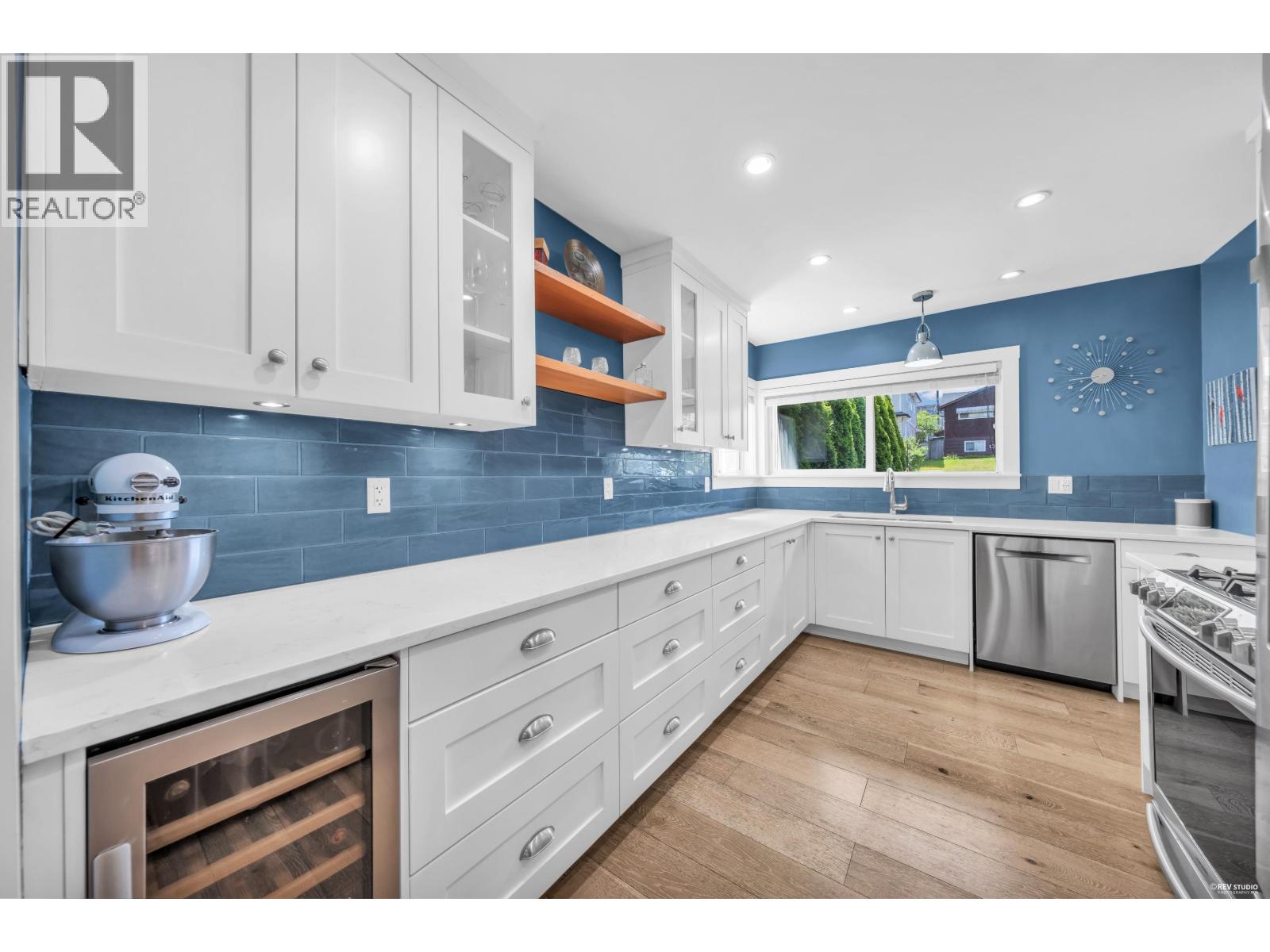 3335 Church Street, Vancouver, British Columbia  V5R 4W7 - Photo 3 - R3143107