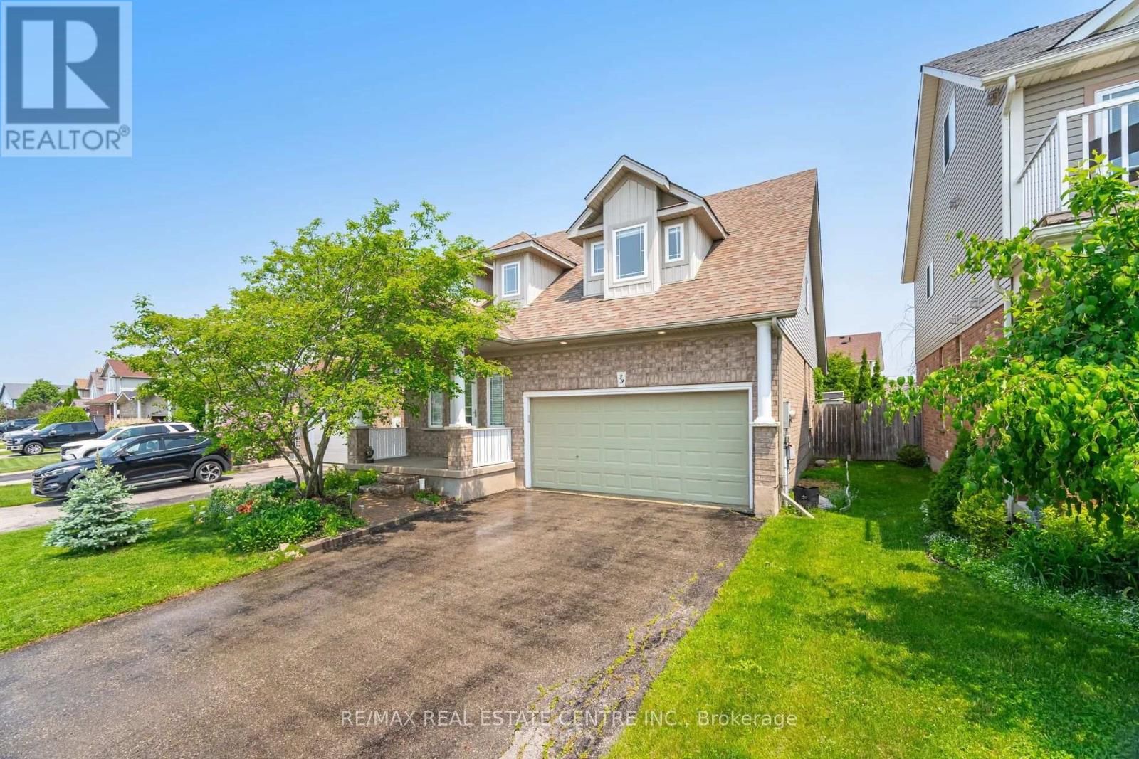 39 Stoneham Street, New Tecumseth, Ontario  L9R 2E6 - Photo 2 - N13529852