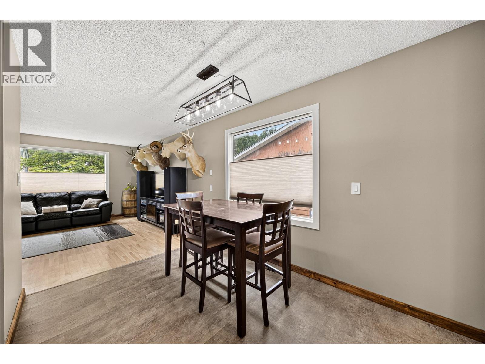 2613 Alpine Drive, Elkford, British Columbia  V0B 1H0 - Photo 13 - 10393225