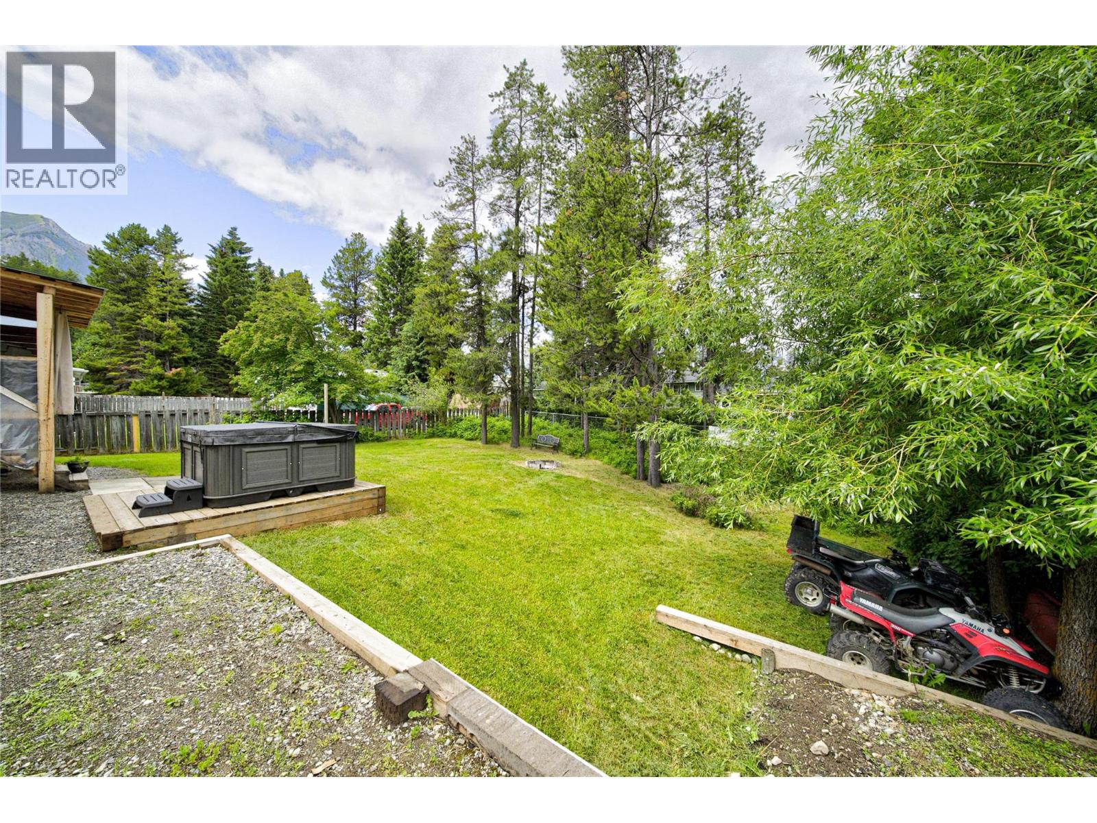 2613 Alpine Drive, Elkford, British Columbia  V0B 1H0 - Photo 51 - 10393225