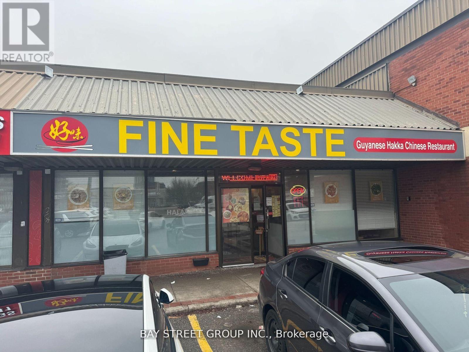 16 KENNEDY ROAD S, Brampton (Queen Street Corridor)