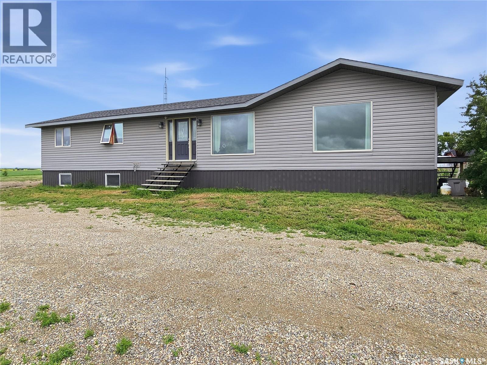 Doll Acreage, Dodsland, Saskatchewan