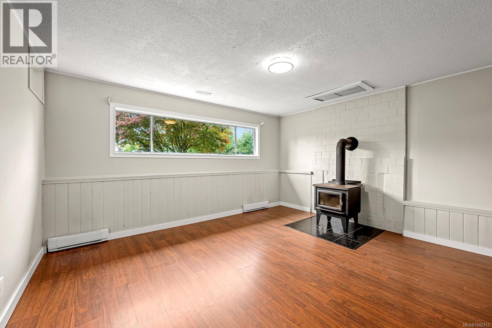 2025 Hemlock Pl, Courtenay, British Columbia  V9N 3B9 - Photo 35 - 1042312