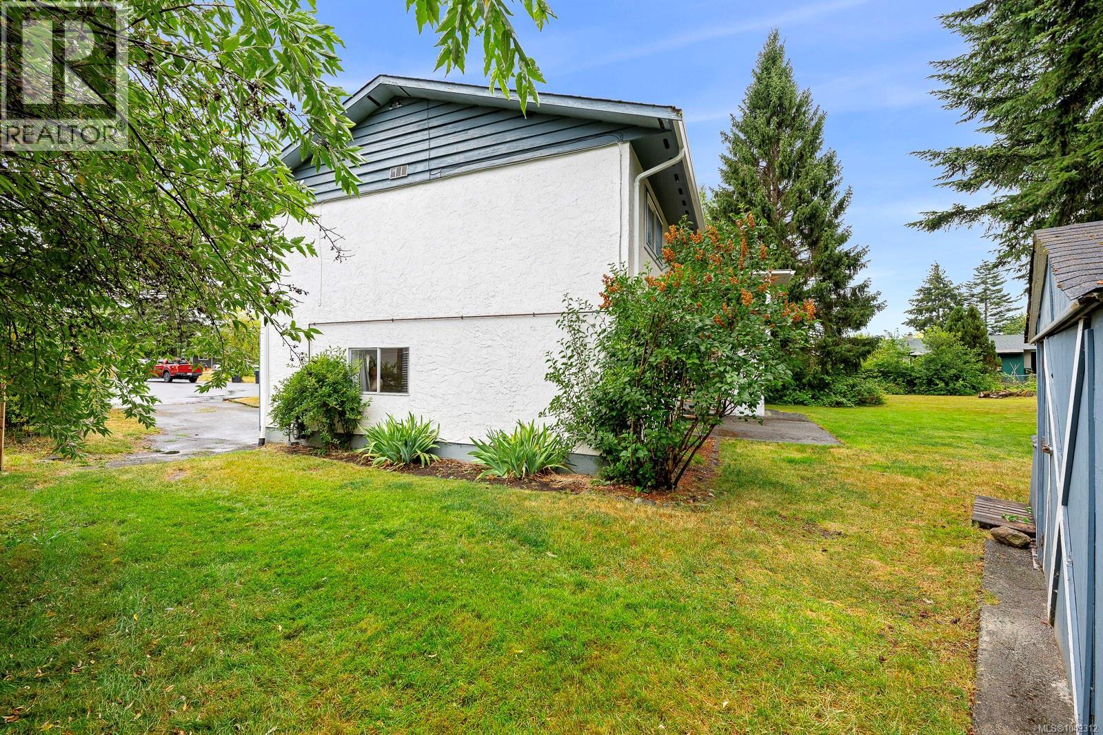 2025 Hemlock Pl, Courtenay, British Columbia  V9N 3B9 - Photo 55 - 1042312
