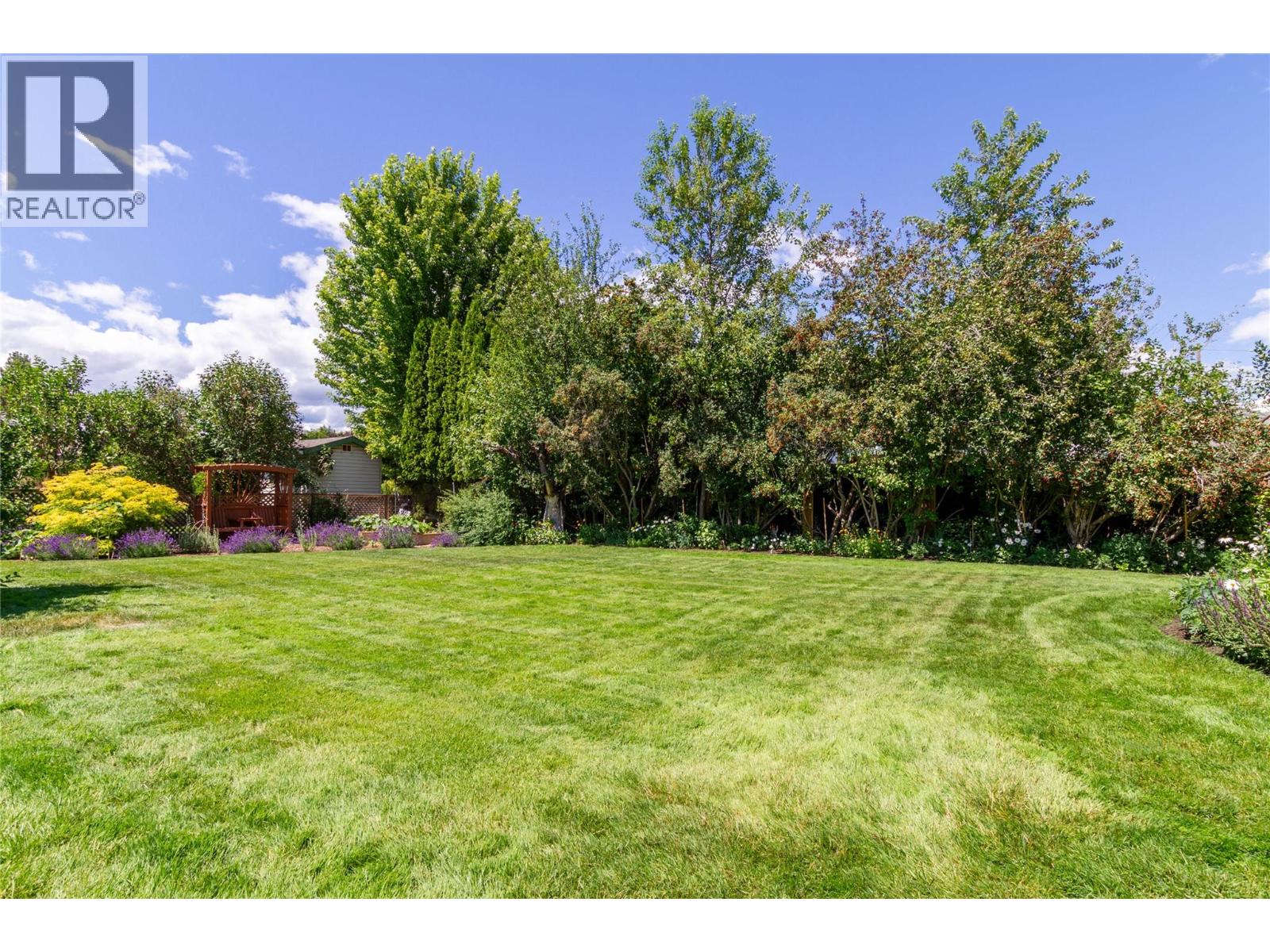 Listing image 44