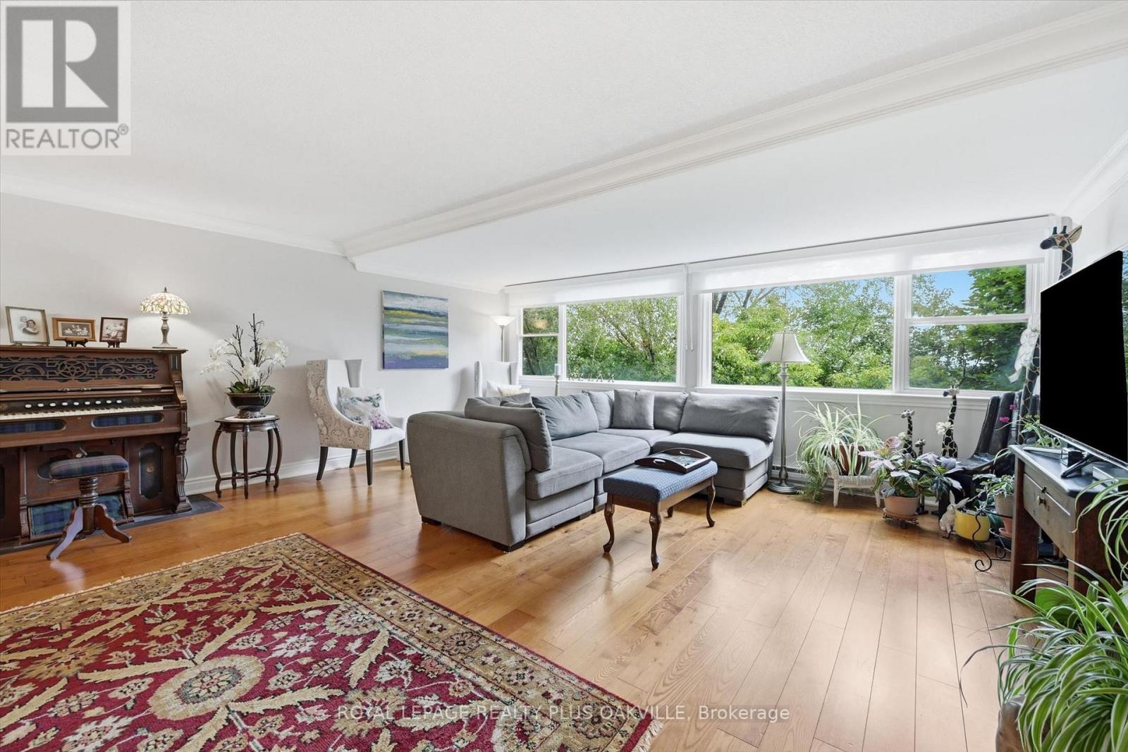 14 - 530 Falgarwood Drive, Oakville, Ontario  L6H 1N3 - Photo 6 - W13526570