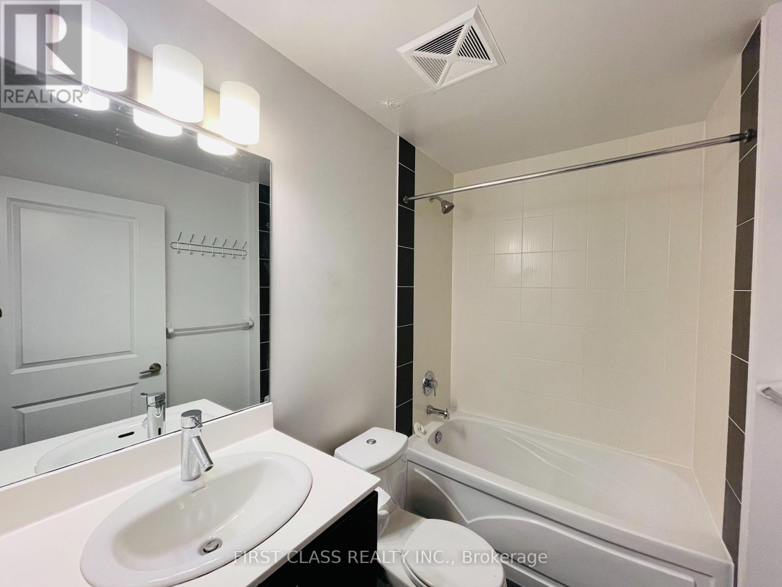 Ph305 - 5168 Yonge Street, Toronto, Ontario M2N 5P6 - Photo 18 - C13529954