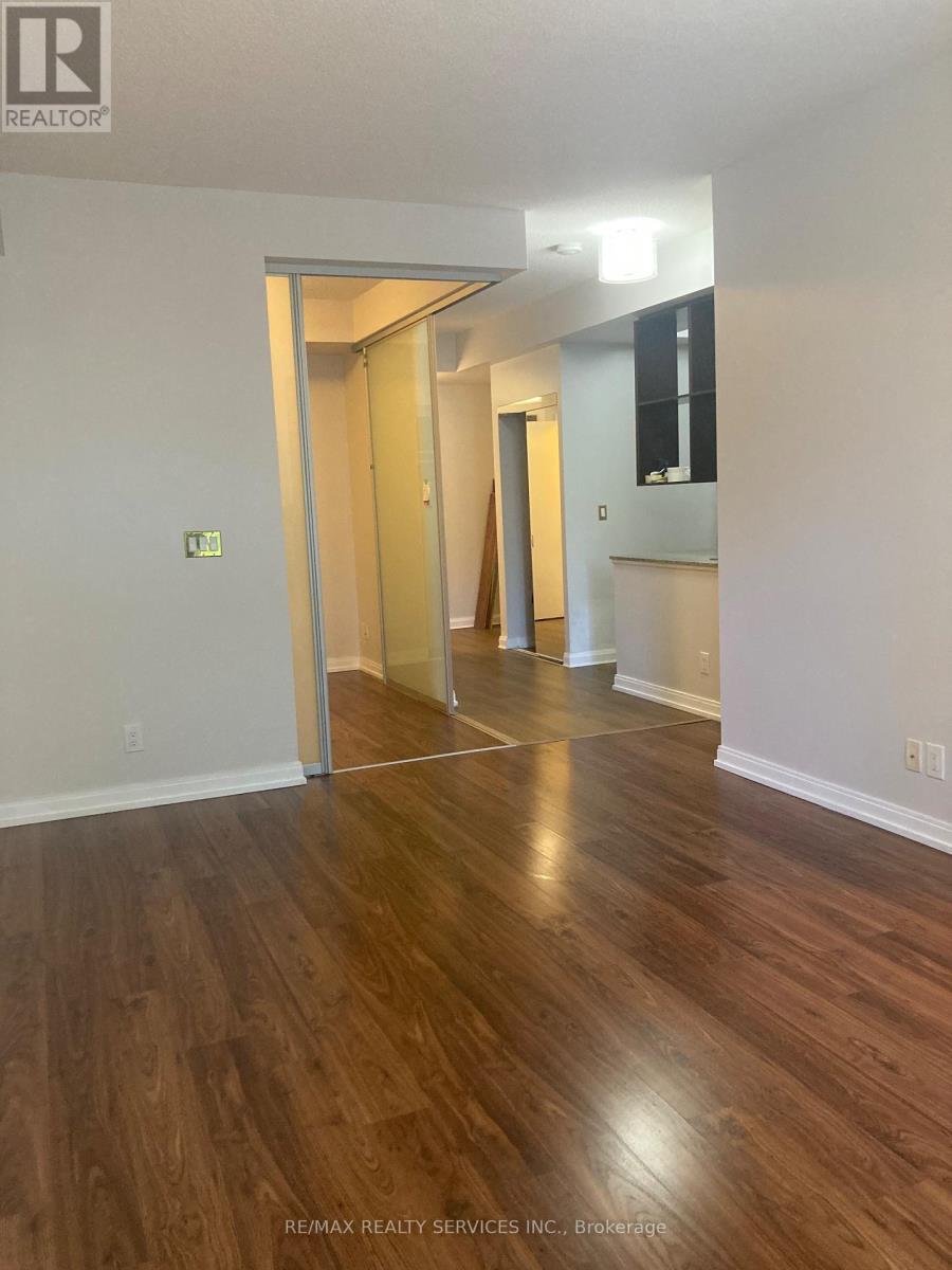 206 - 151 Village Green Square, Toronto (Agincourt South-Malvern West), Ontario  M1S 0K5 - Photo 11 - E13529958