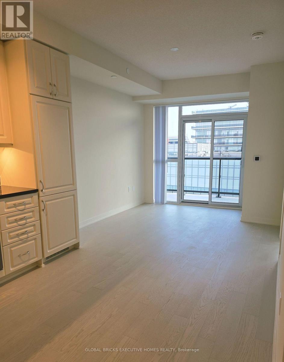 Ph207 - 38 Annie Craig Drive, Toronto, Ontario M8V 0G9 - Photo 4 - W13529944