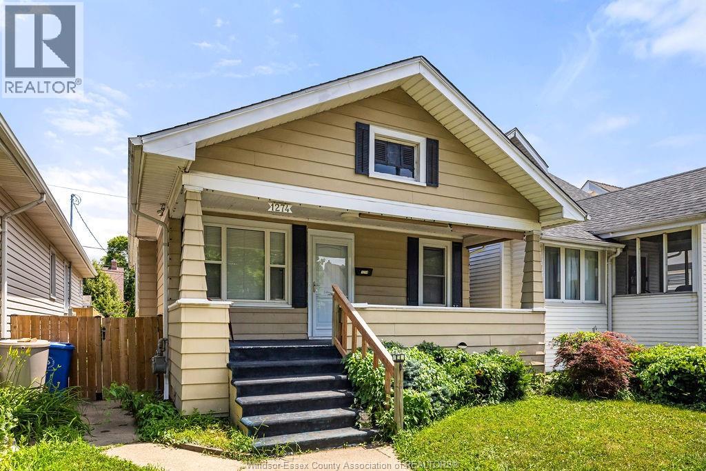 1274 WINDERMERE, Windsor, Ontario