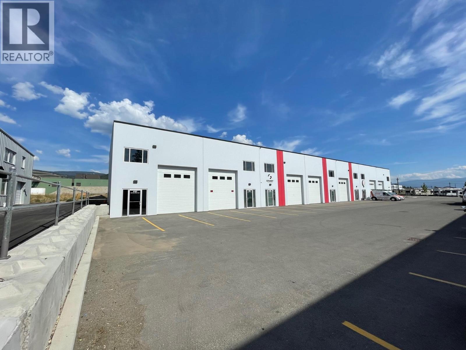 302 Hiram Walker Court Unit# 107, Kelowna, British Columbia  V4V 0B2 - Photo 2 - 10359392