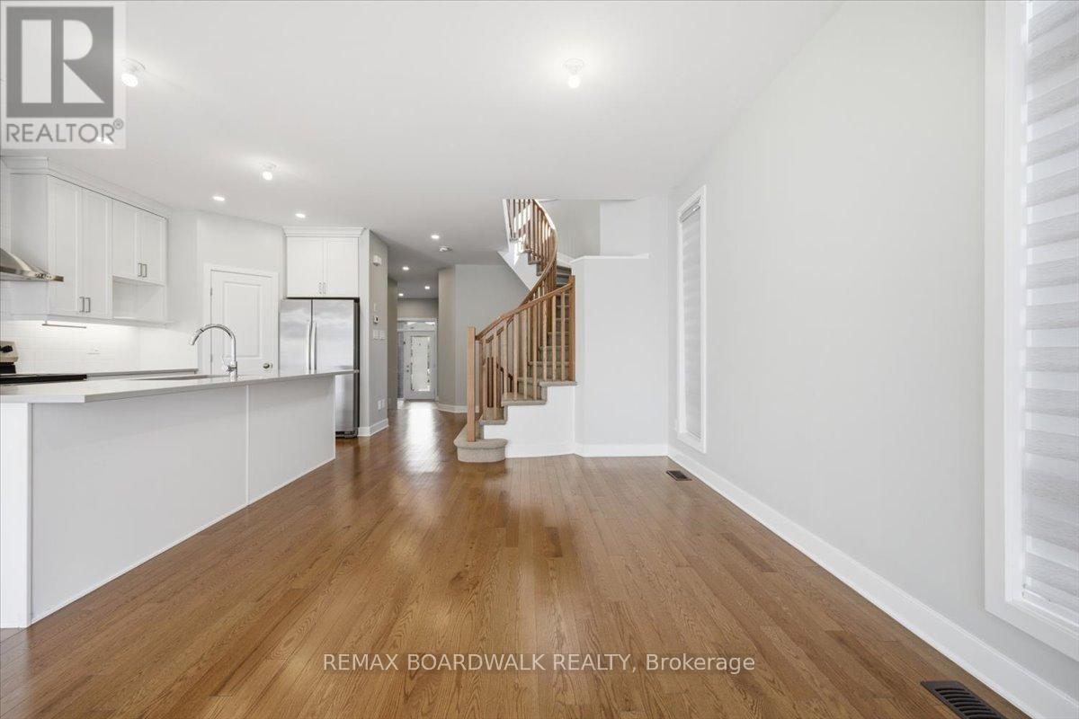 54 Thunderbolt Street, Ottawa, Ontario  K2S 1E7 - Photo 12 - X13530022