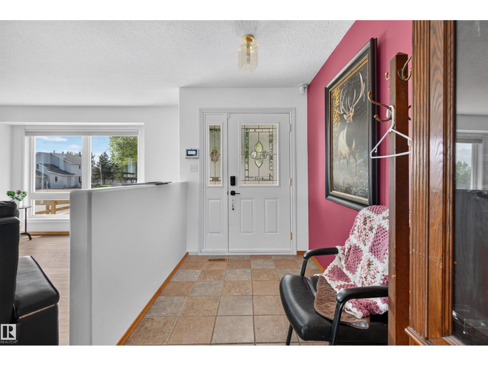 6000 54 Av, Camrose, Alberta  T4V 4G6 - Photo 3 - E4497378