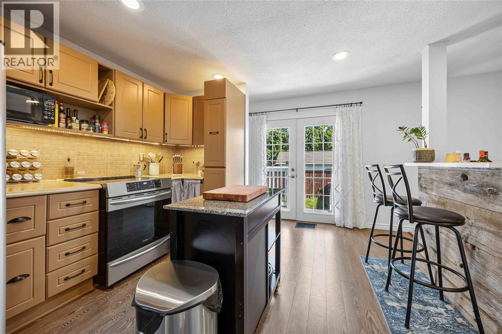 460 London Road, Sarnia photo 10