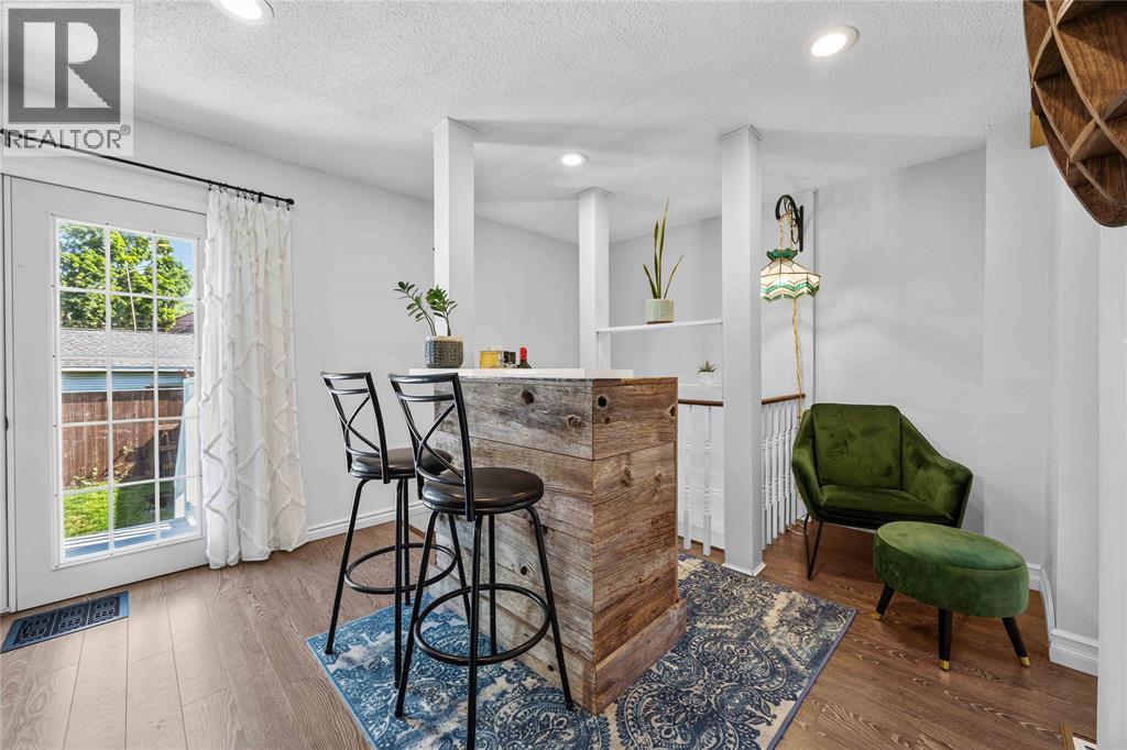 460 London Road, Sarnia photo 12