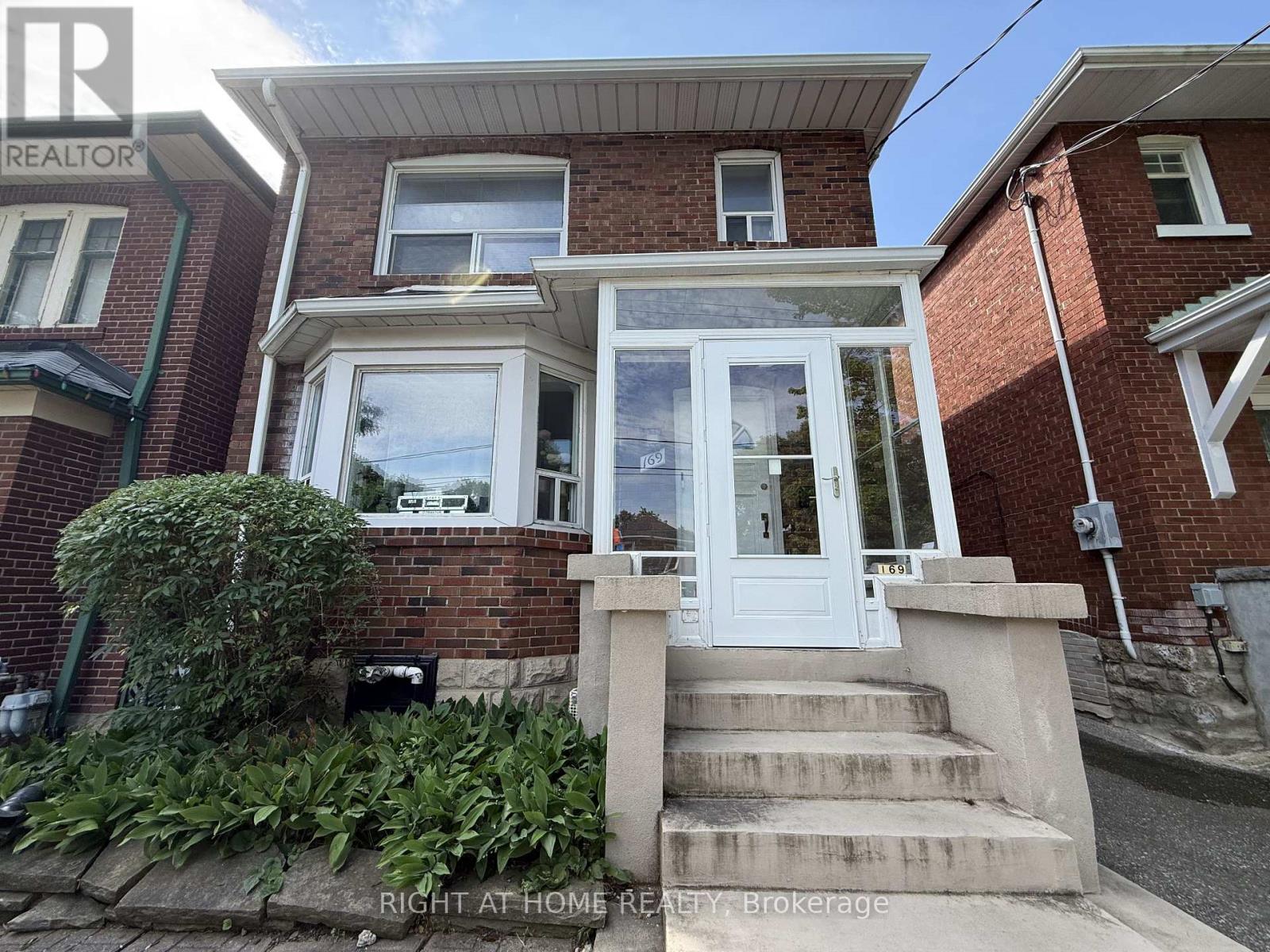 BSMT - 169 LAWRENCE AVENUE W, Toronto, Ontario