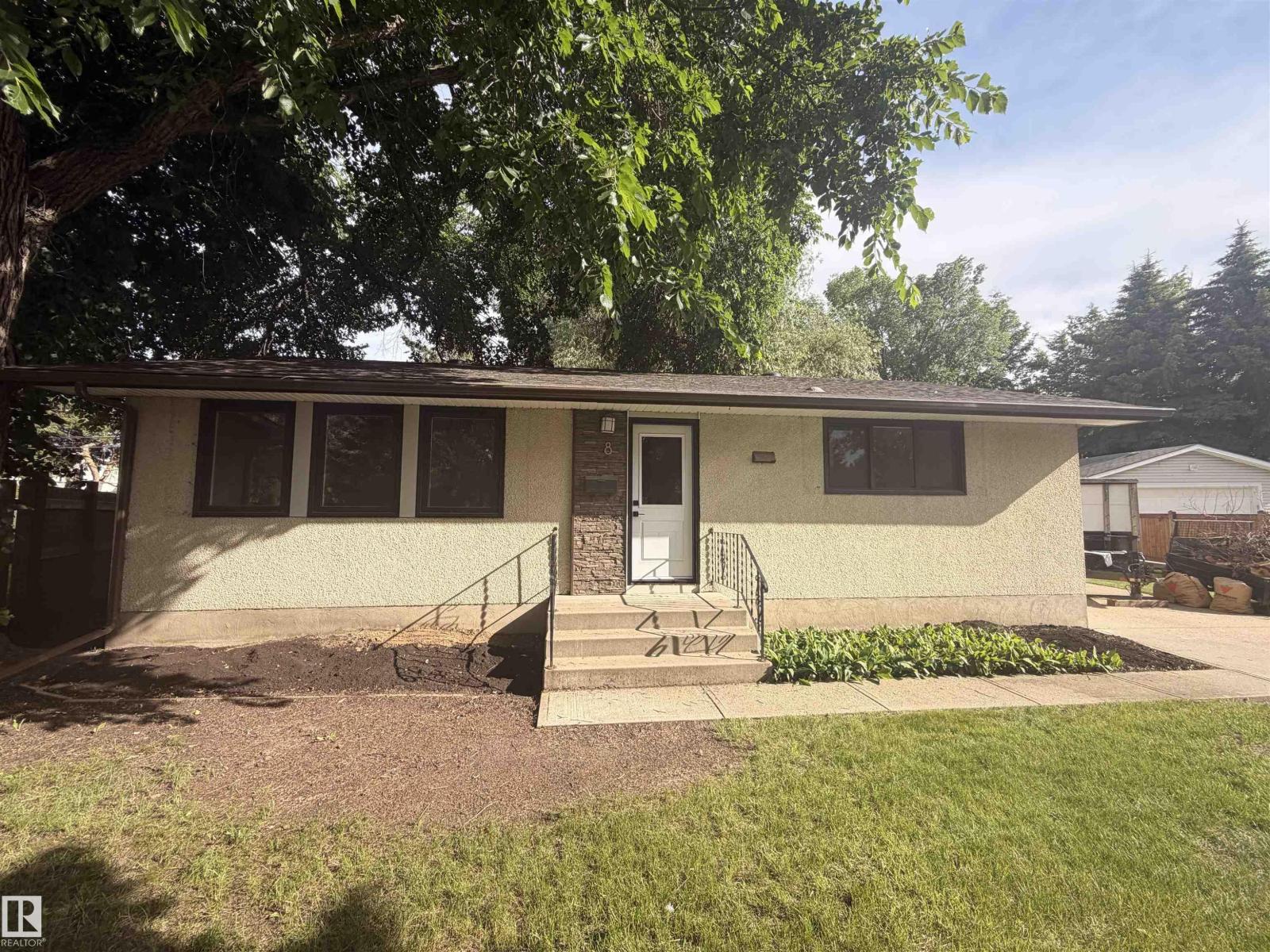 8 Savoy Pl, St. Albert, Alberta  T8N 0J3 - Photo 2 - E4497379