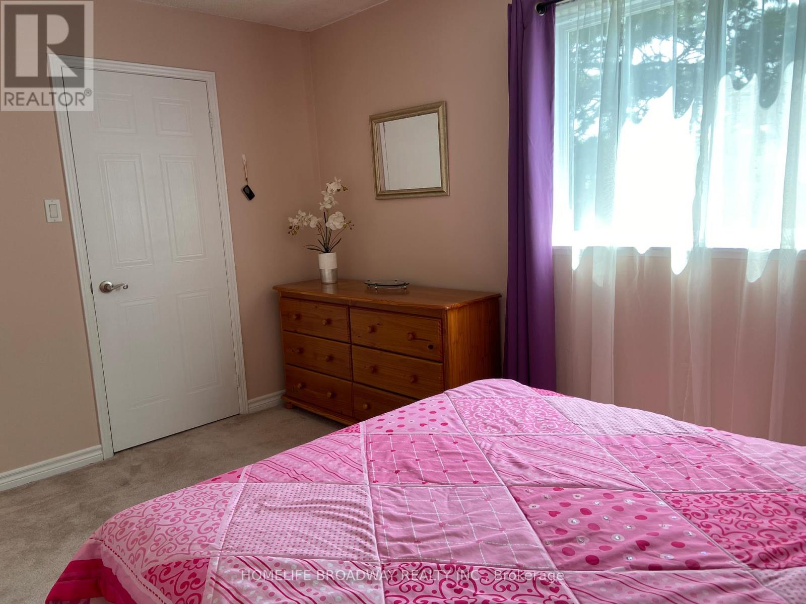 26 - 517 Jack Giles Circle, Newmarket (Summerhill Estates), Ontario  L3X 1X8 - Photo 7 - N13530040