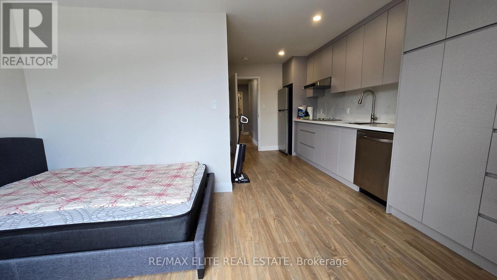 2a - 10 Mimico Avenue, Toronto, Ontario M8V 1R1 - Photo 2 - W13529982