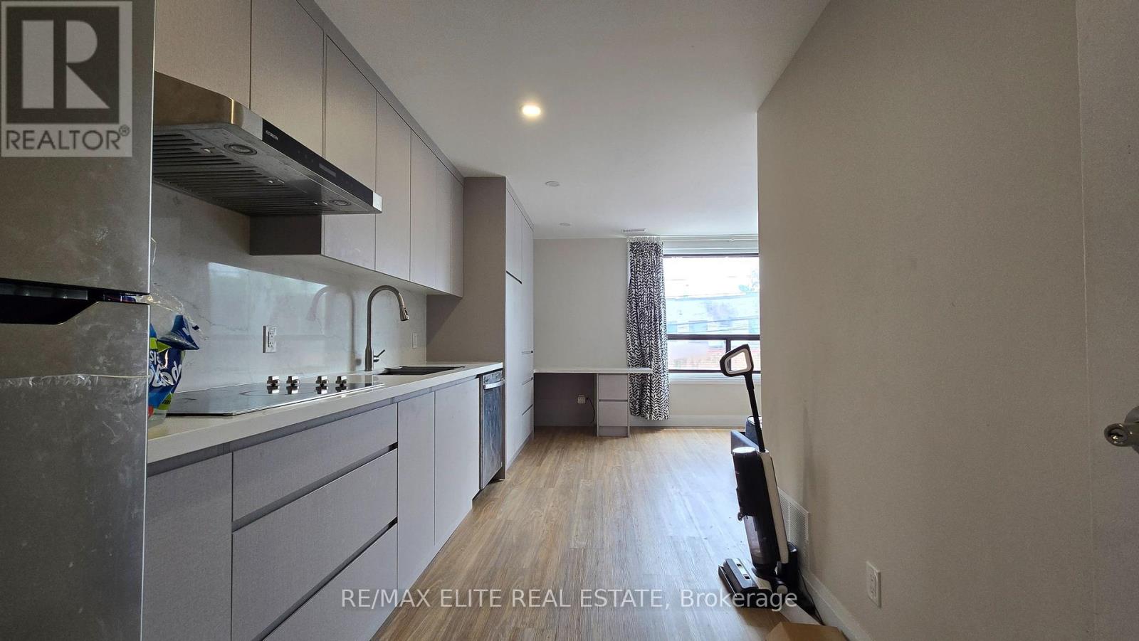 2a - 10 Mimico Avenue, Toronto, Ontario M8V 1R1 - Photo 3 - W13529982