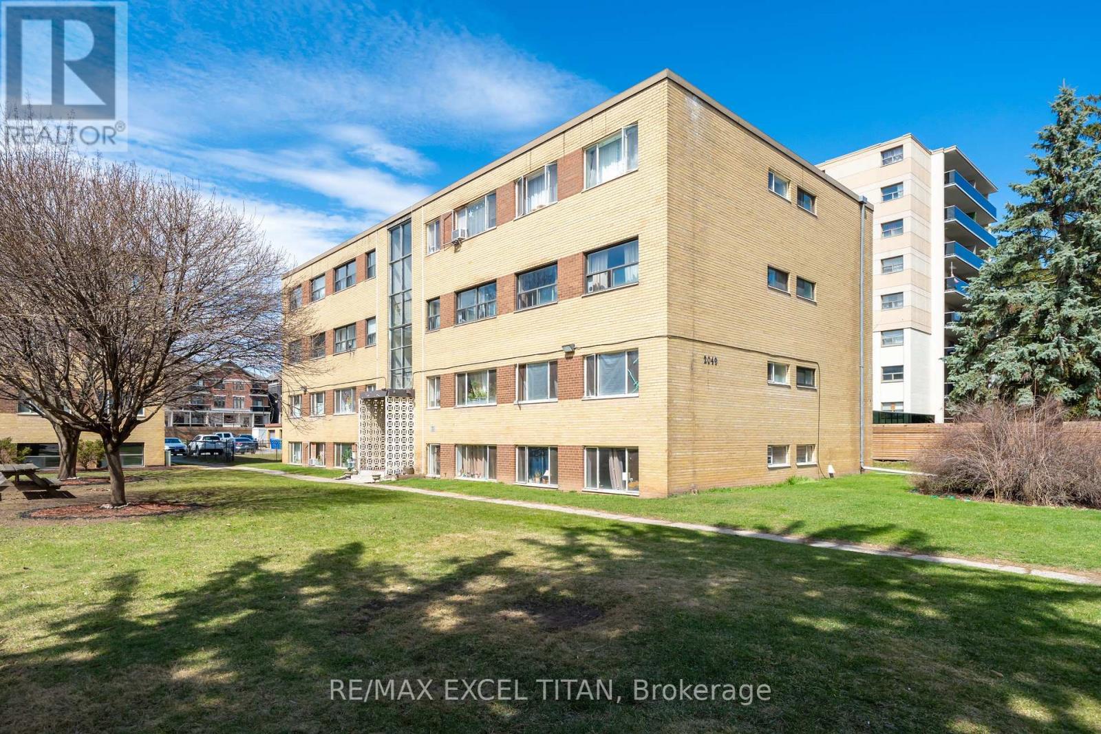 16 - 799 ROBINSON STREET, burlington (brant), Ontario