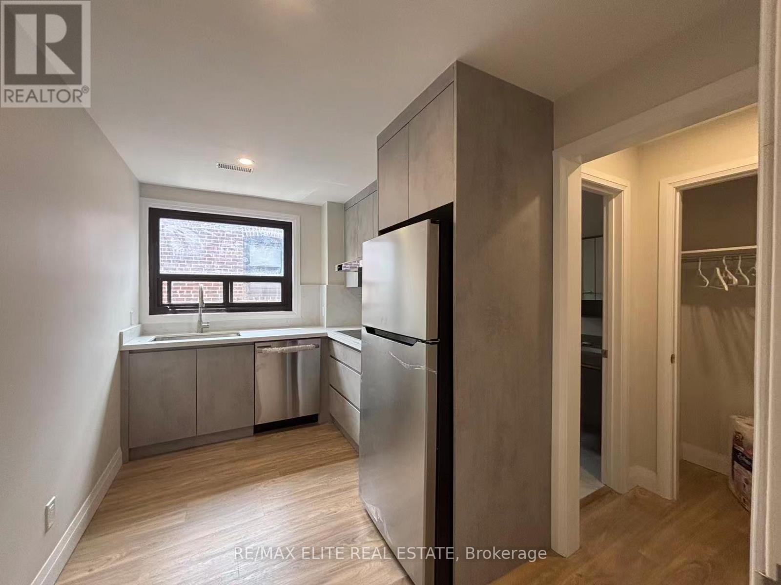 2B - 10 MIMICO AVENUE, toronto (mimico), Ontario