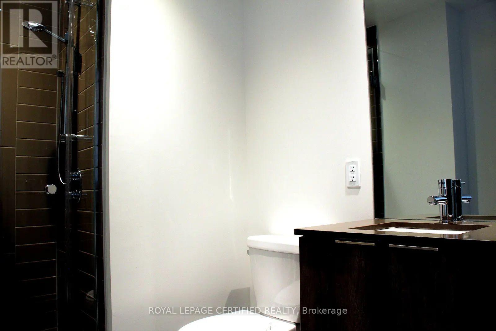 5011 - 448 Burnhamthorpe Road W, Mississauga (City Centre), Ontario  L5B 0R4 - Photo 17 - W13530016