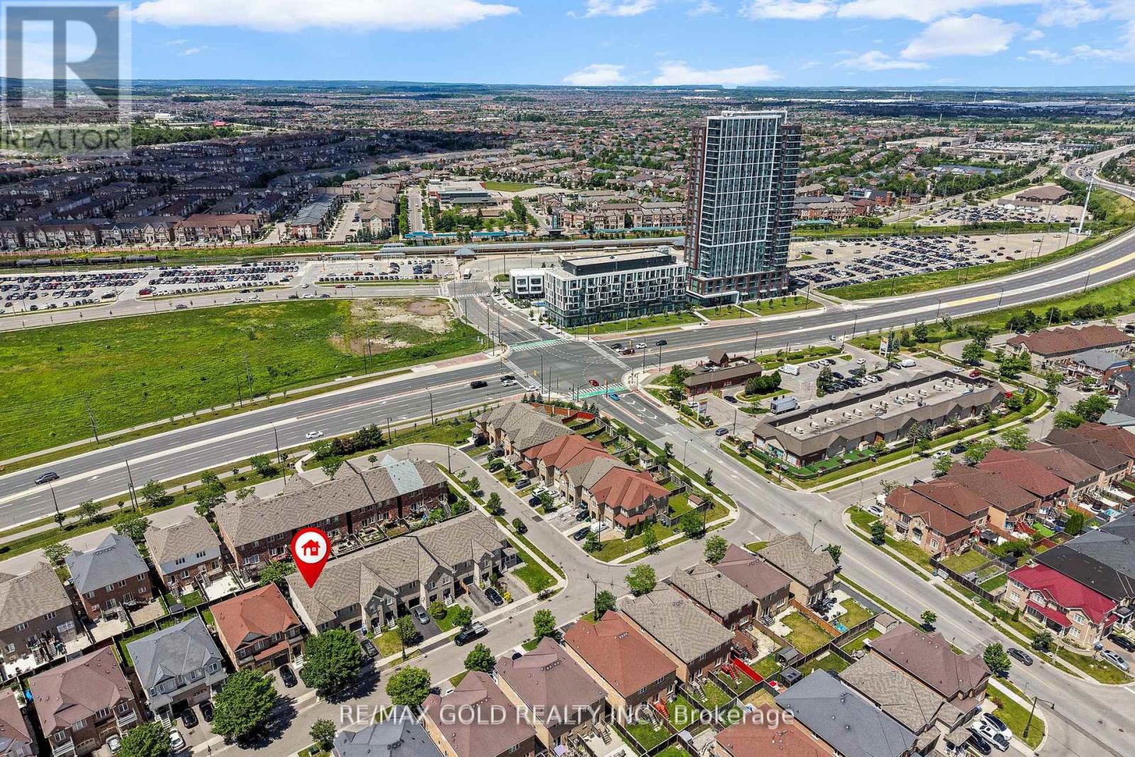 25 Frenchpark Circle, Brampton, Ontario  L6X 0Y5 - Photo 6 - W13530030