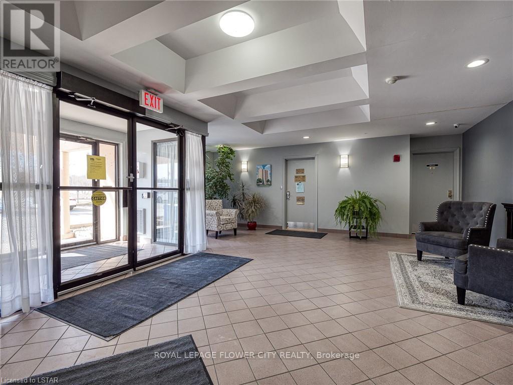 707 - 860 Commissioners Road, London South (South H), Ontario  N6C 2V5 - Photo 17 - X13530006