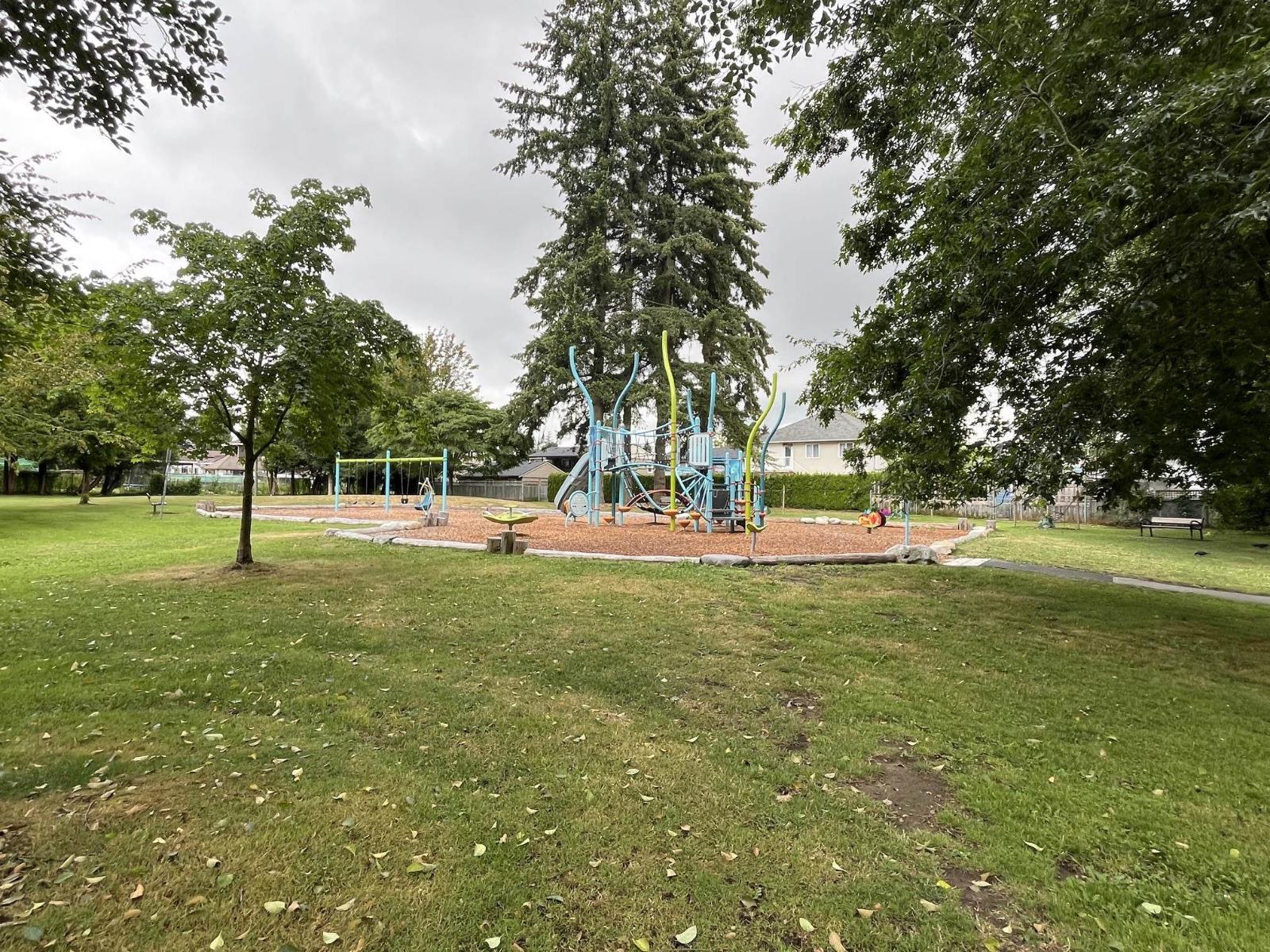 11859 89a Avenue, Delta, British Columbia  V4C 3G8 - Photo 13 - R3141129