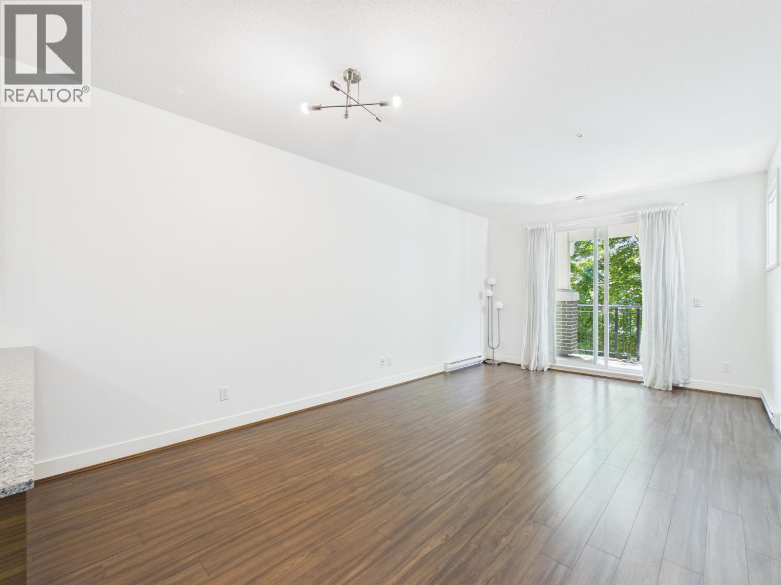 224 5788 Sidley Street, Burnaby, British Columbia  V5J 0E4 - Photo 4 - R3143274