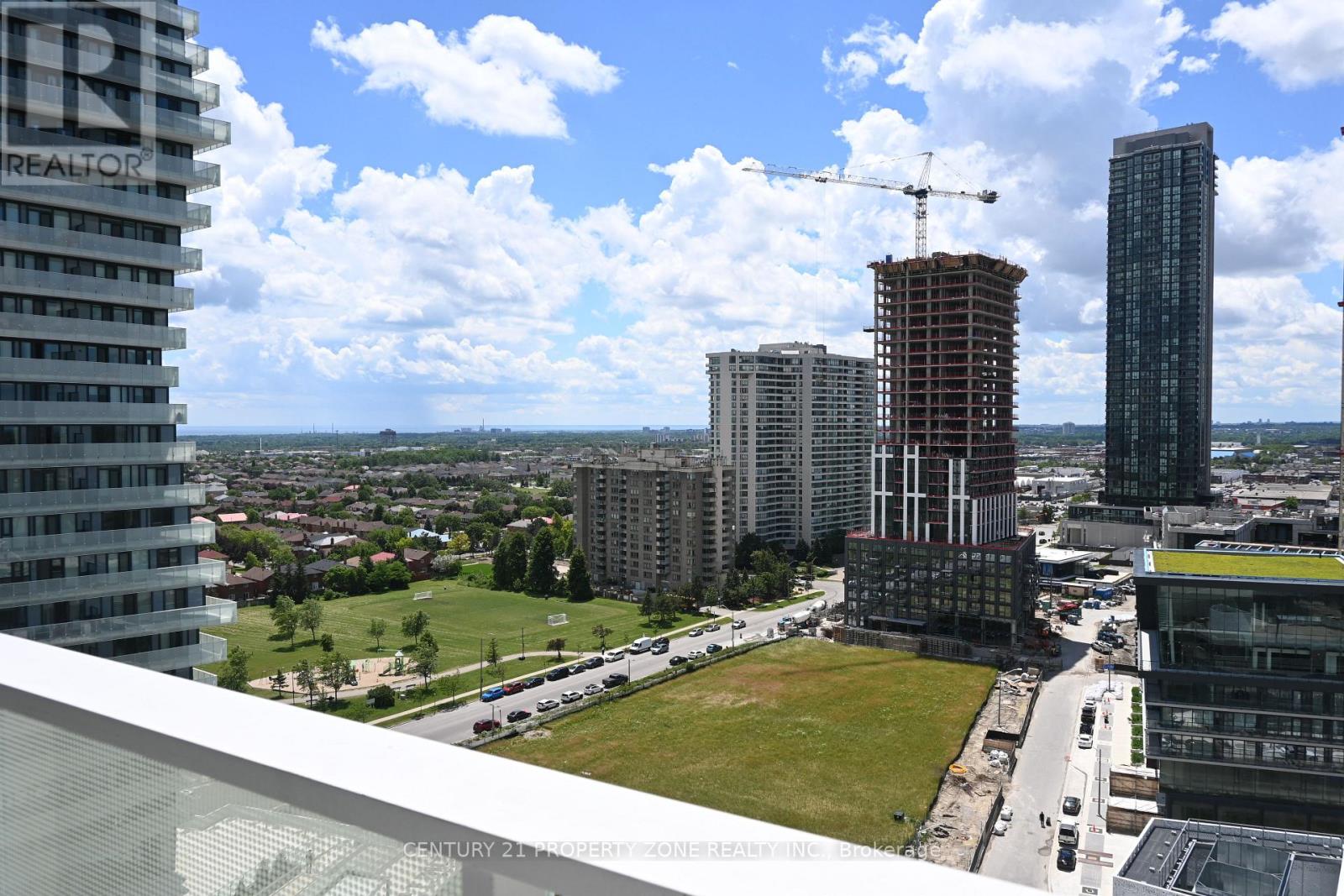 1405 - 3900 Confederation Parkway, Mississauga, Ontario L5B 0M3 - Photo 7 - W13529618