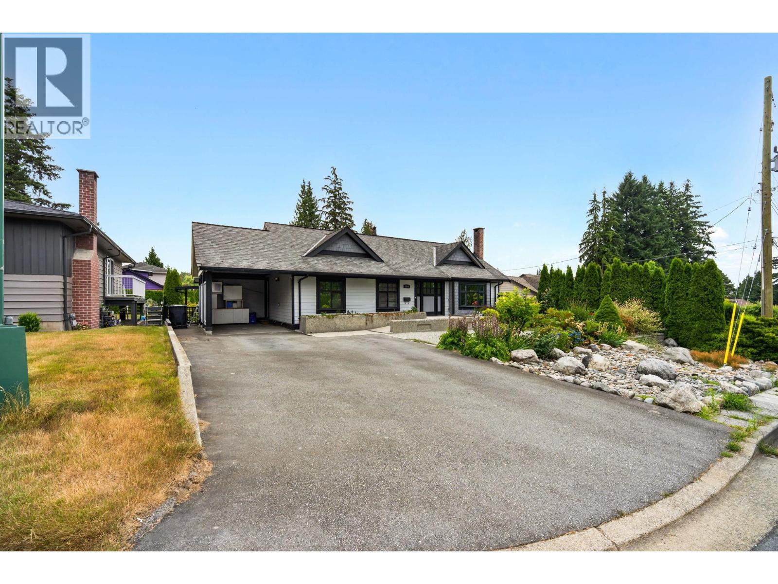 1660 Charland Avenue, Coquitlam, British Columbia  V3K 3L7 - Photo 2 - R3143311