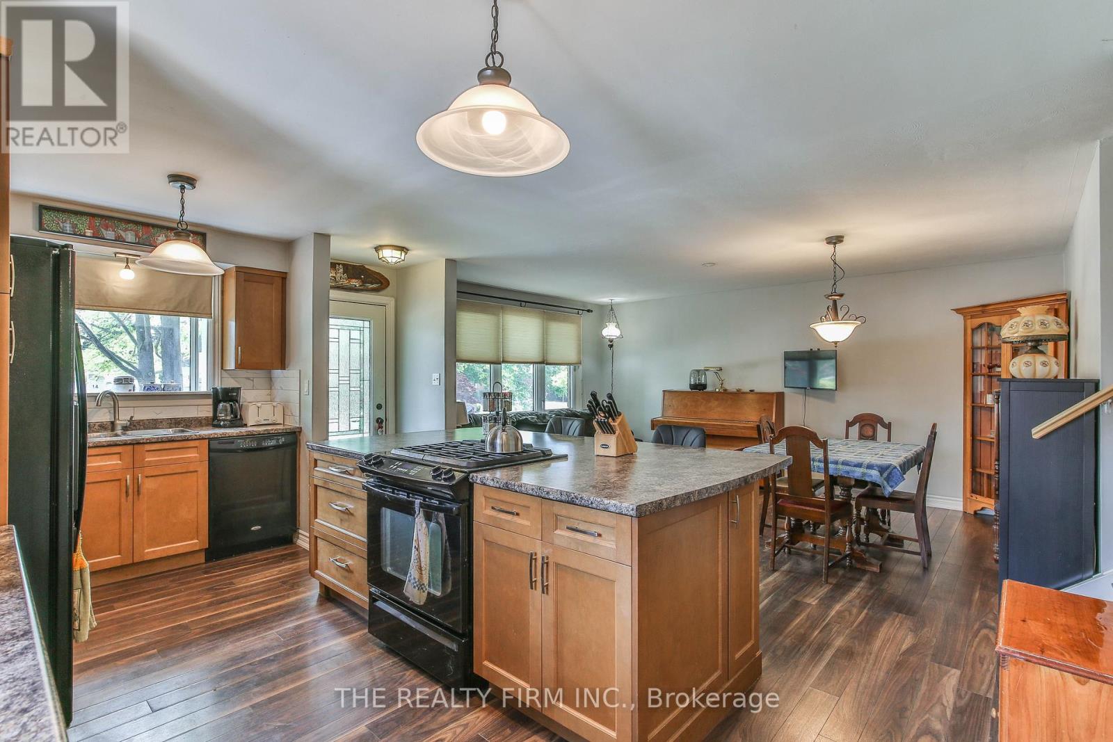 13 Vanbuskirk Drive, St. Thomas, Ontario  N5R 4Z1 - Photo 8 - X13530056