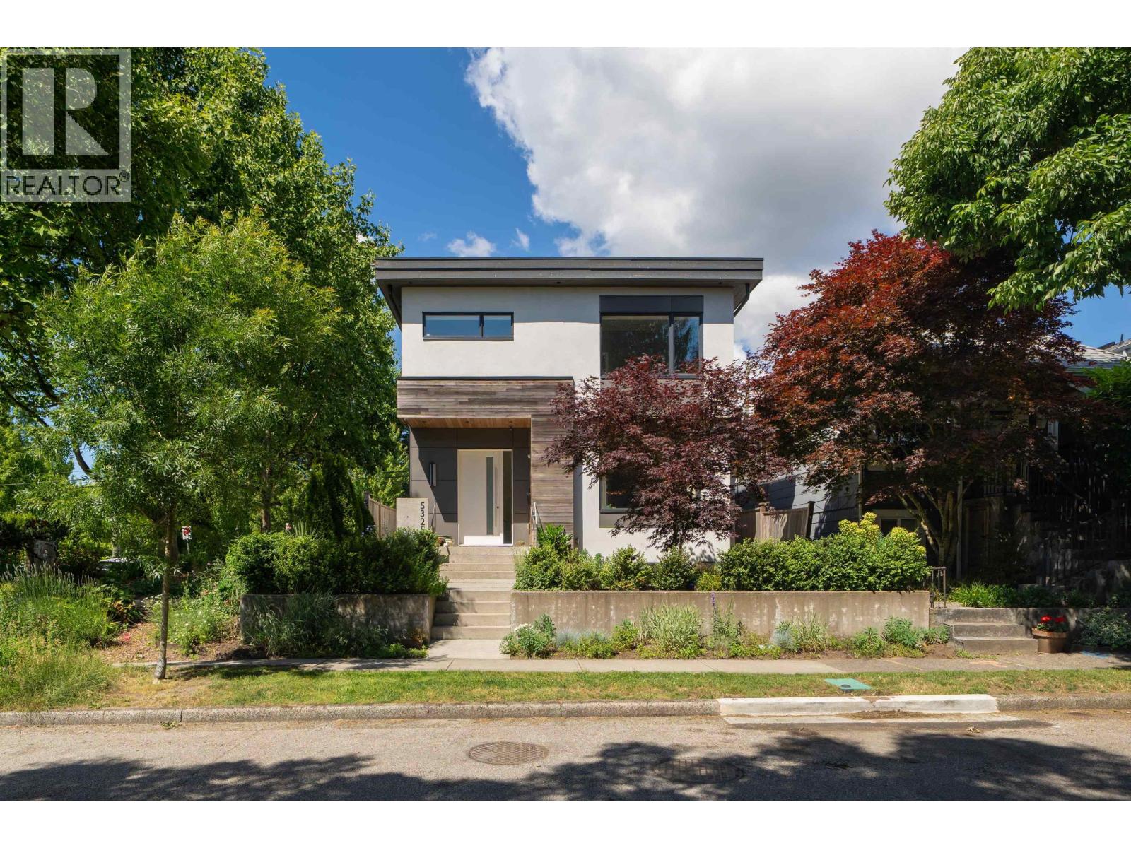 5325 CHESTER STREET, Vancouver, British Columbia