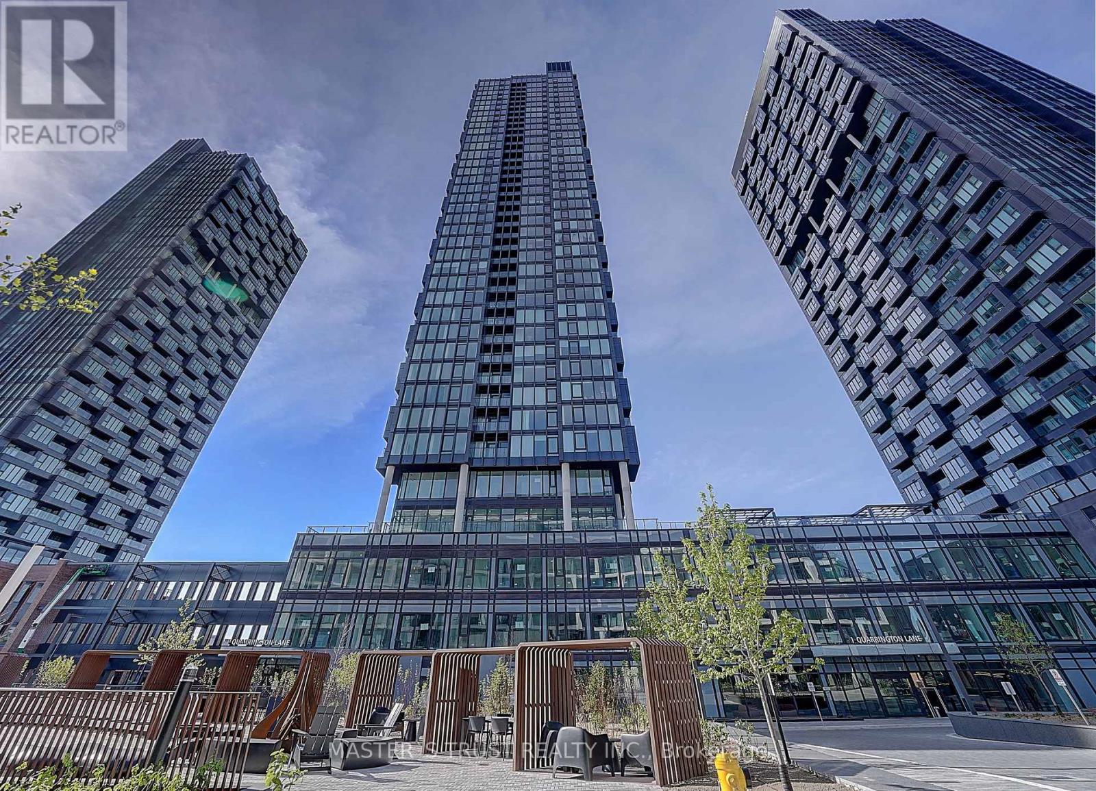 2107 - 5 QUARRINGTON LANE, Toronto, Ontario
