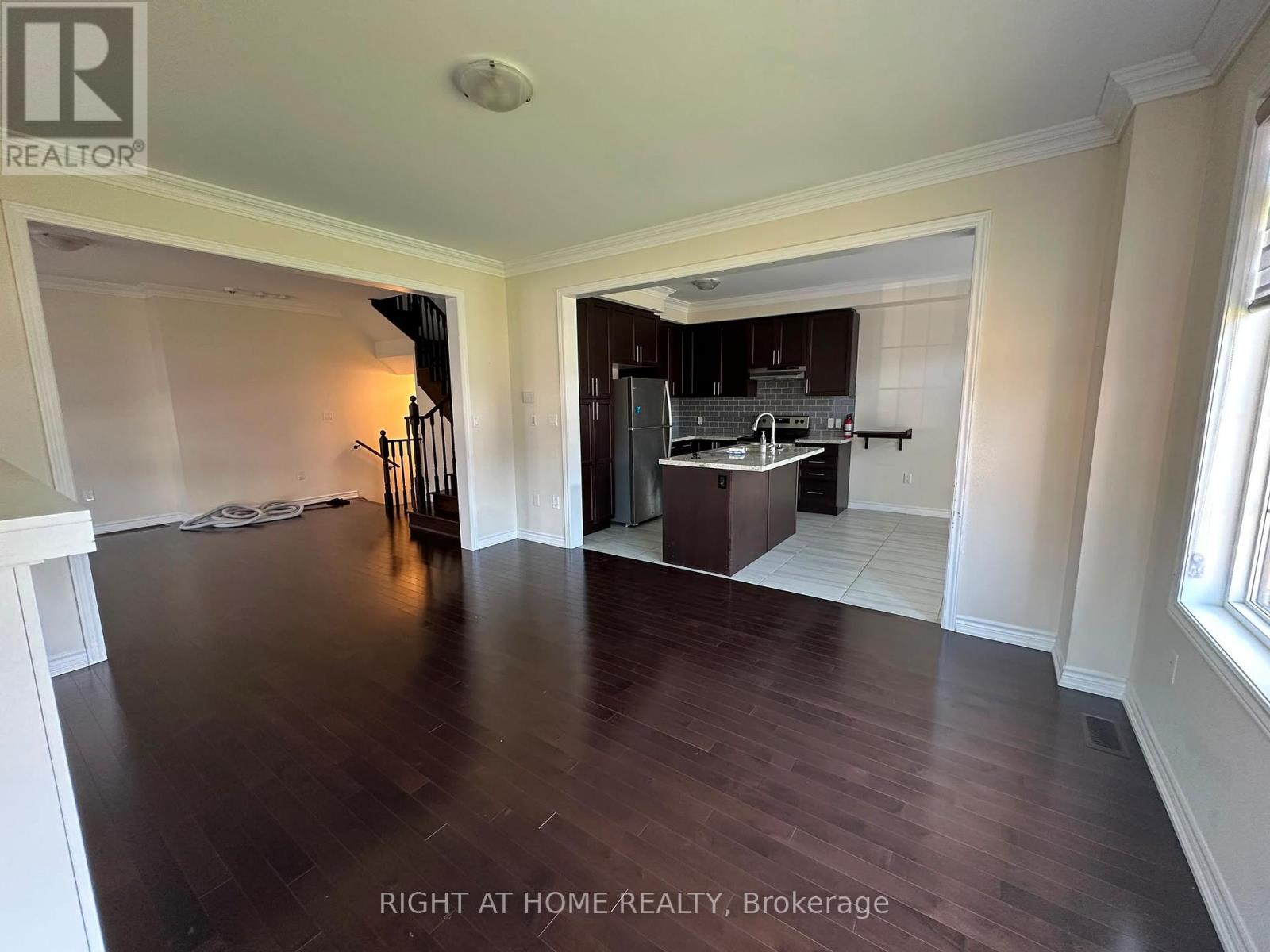 2 Bruce Cameron Drive, Clarington, Ontario  L1C 4A1 - Photo 6 - E13521888