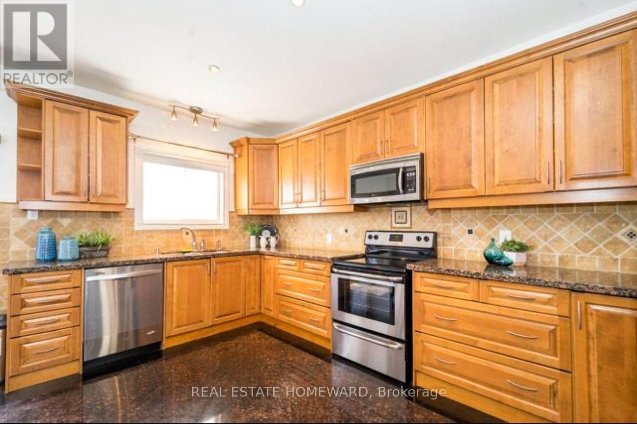 295 Gowan Avenue E, Toronto, Ontario M4J 2K7 - Photo 4 - E13530150
